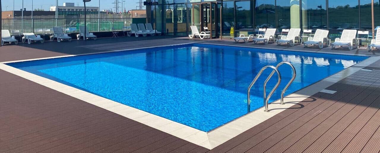 Piscina exterioară